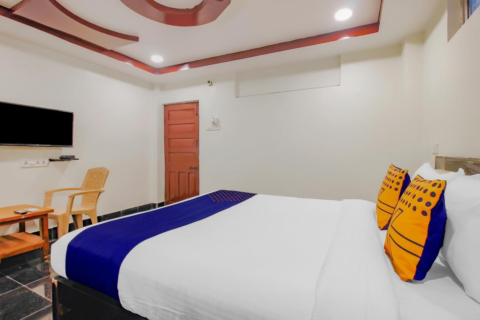 Spot On Hotel Grand Inn Warangal Exterior foto