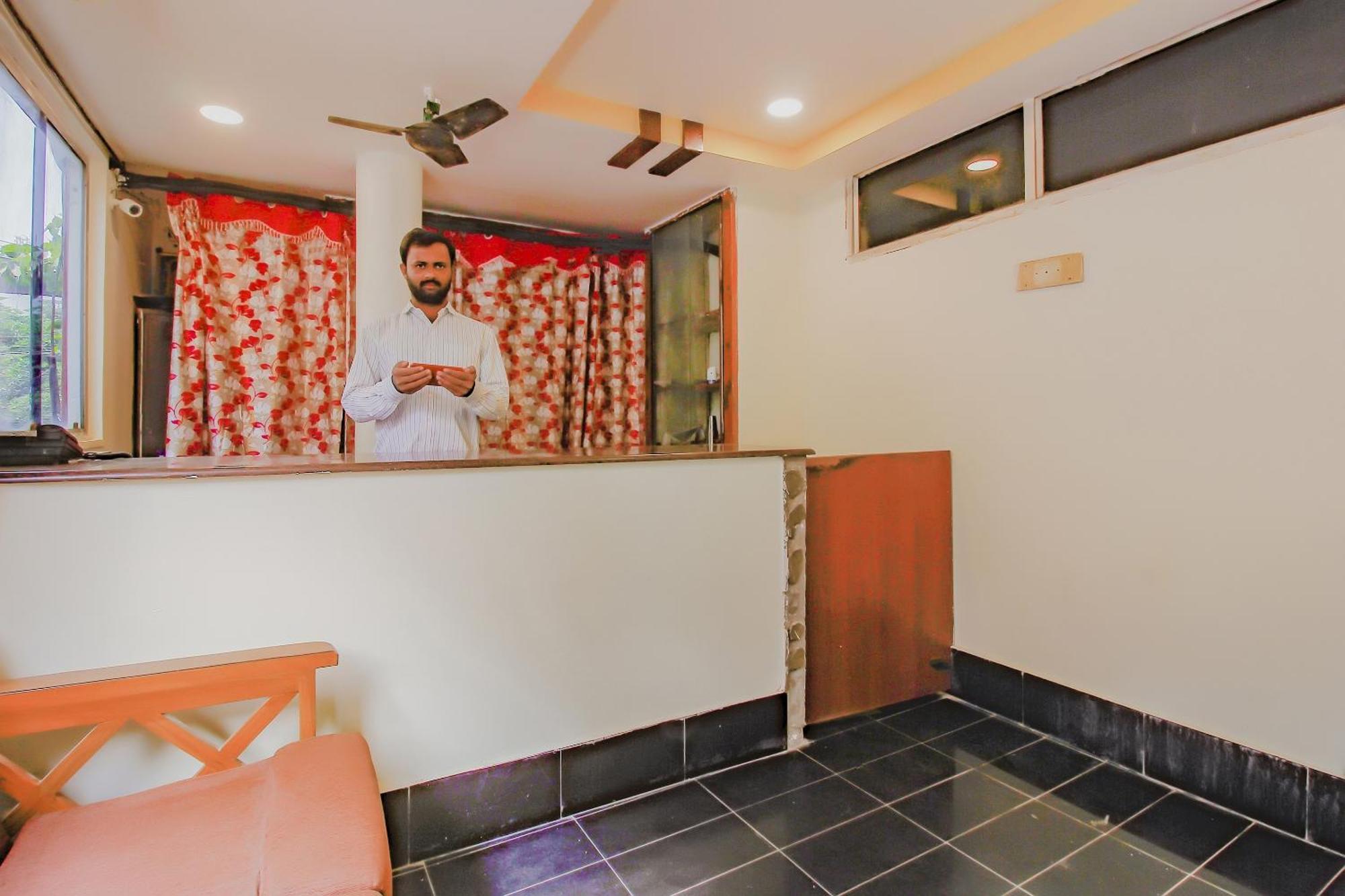 Spot On Hotel Grand Inn Warangal Exterior foto