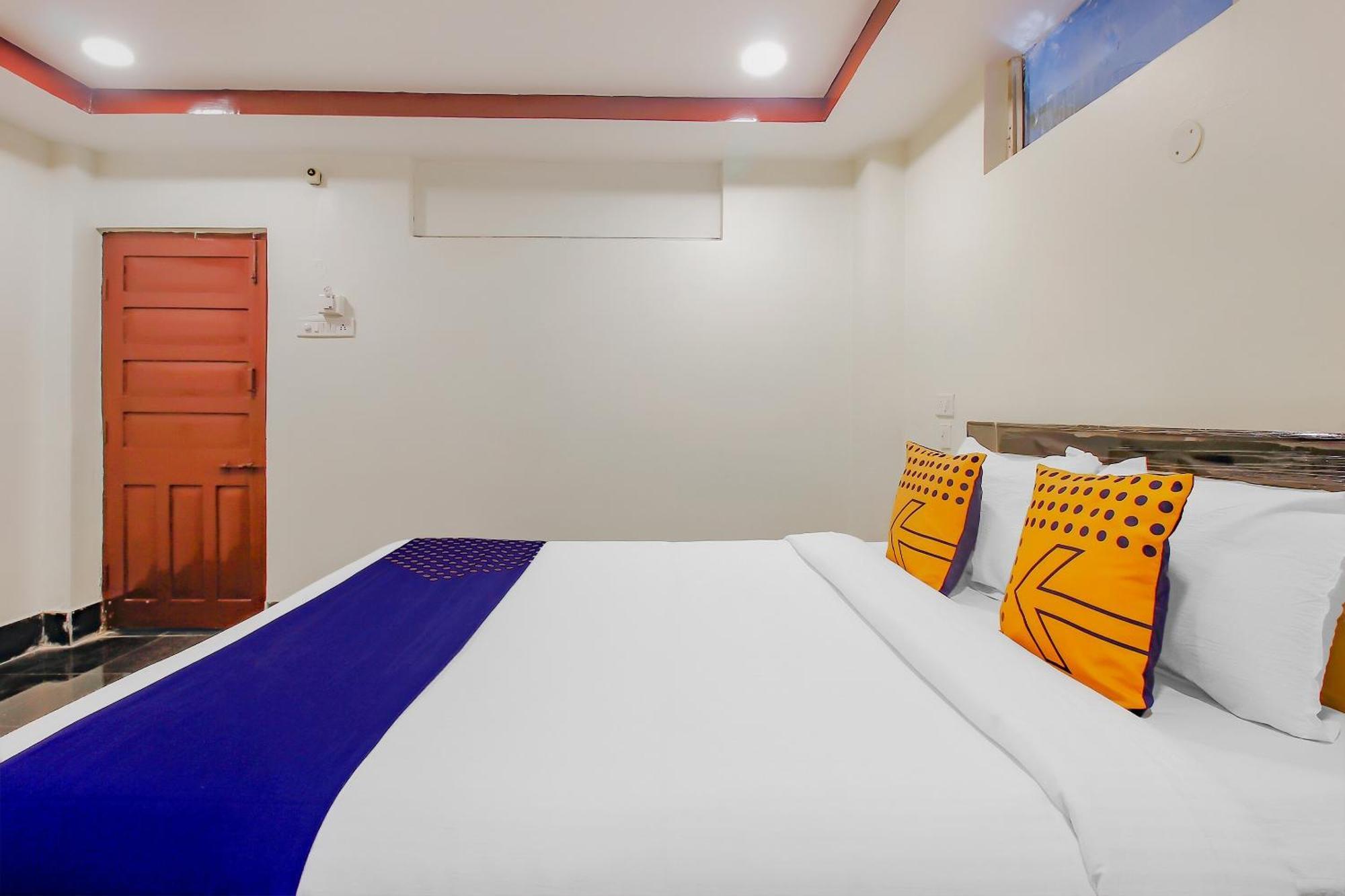 Spot On Hotel Grand Inn Warangal Exterior foto