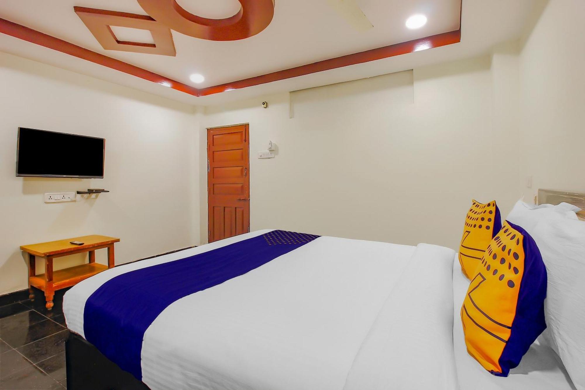 Spot On Hotel Grand Inn Warangal Exterior foto